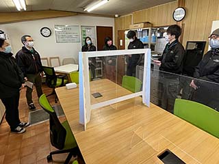 始業、朝ミーティング